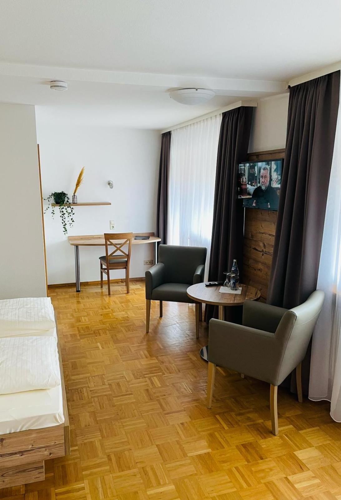 Hotel Traube Loßburg Εξωτερικό φωτογραφία